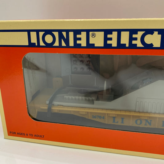 *NIB* *BRAND NEW* Lionel 6-16704 O Gauge Lionel Operating TV Car - Detail, Color